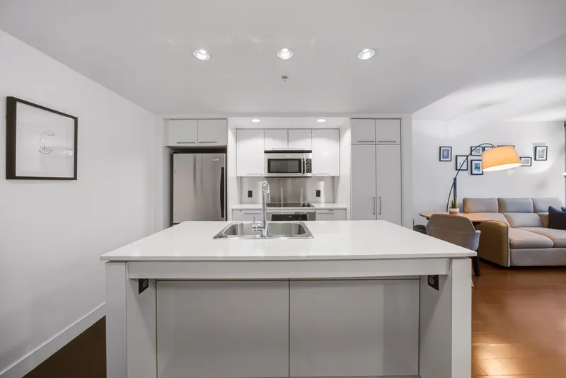 805 1255 SEYMOUR STREET - photo 4 of 20