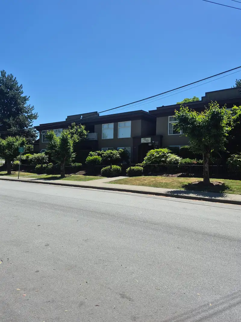 20 2120 CENTRAL AVENUE - photo 2 of 3