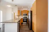 211 33485 SOUTH FRASER WAY - thumbnail 5