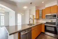 211 33485 SOUTH FRASER WAY - thumbnail 6