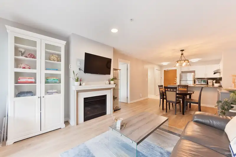 222 8120 JONES ROAD - photo 4 of 31