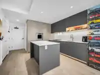 822 6300 MINORU BOULEVARD - thumbnail 4