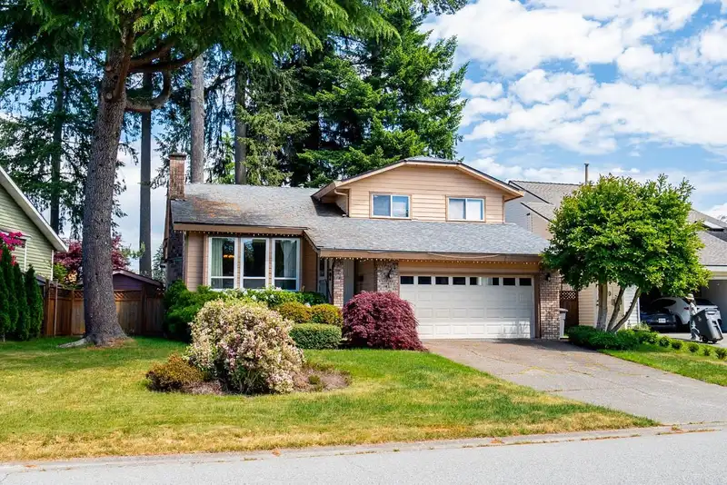 10764 FRASERGLEN DRIVE - photo 1 of 38