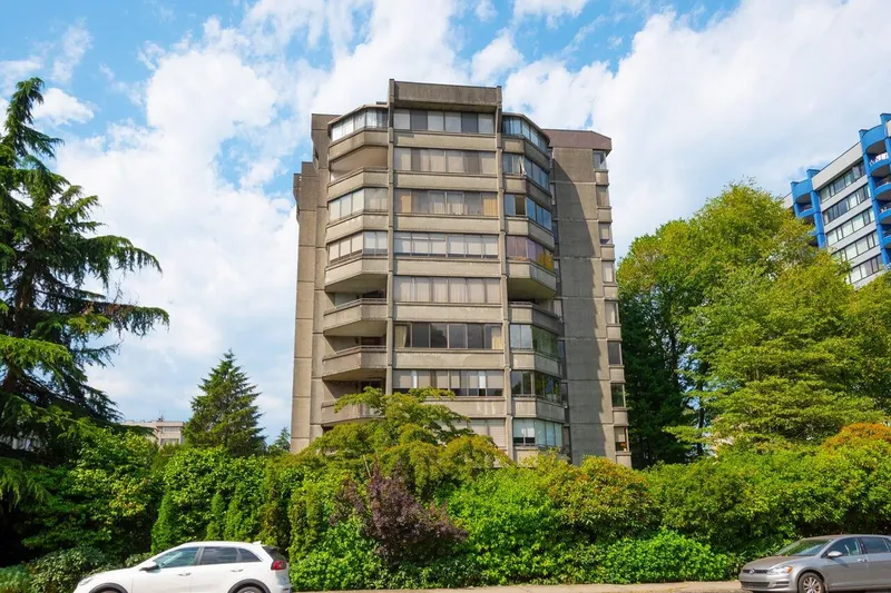 302 1616 W 13TH AVENUE - photo 2 of 25