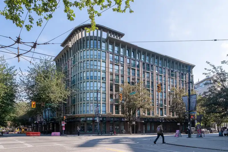 160 1 E CORDOVA STREET - photo 1 of 18