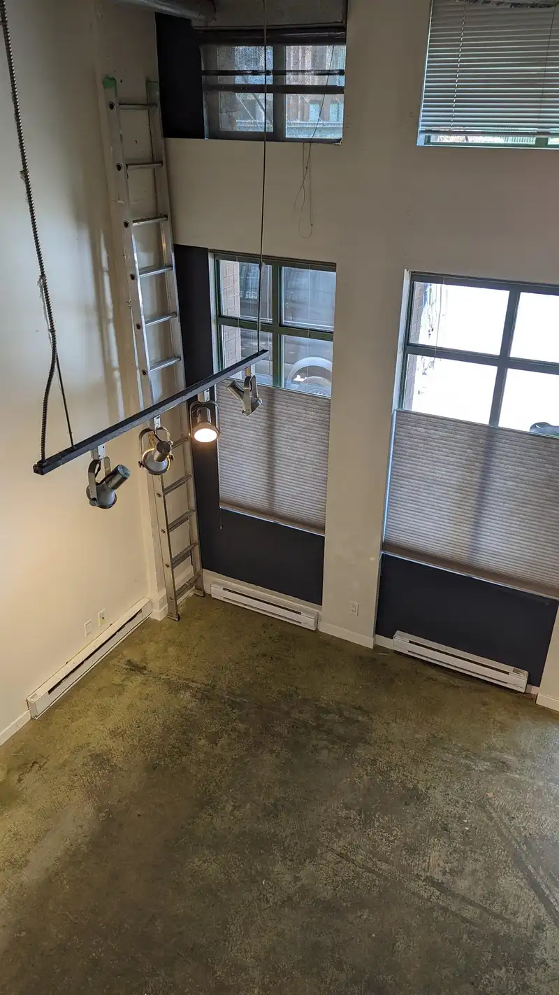 160 1 E CORDOVA STREET - photo 3 of 18