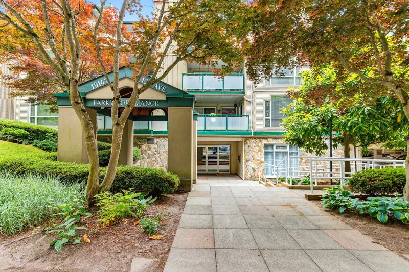 205 19142 122 AVENUE - photo 1 of 23