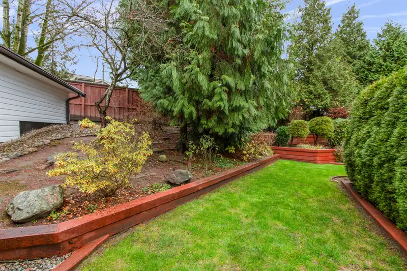 5917 KILDARE PLACE - photo 3 of 40