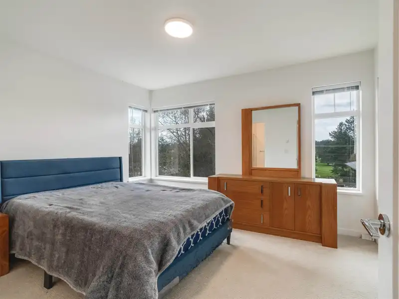 128 15235 SITKA DRIVE - photo 3 of 40