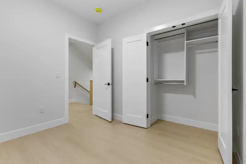 32504 HIGGINBOTTOM COURT - photo 4 of 38