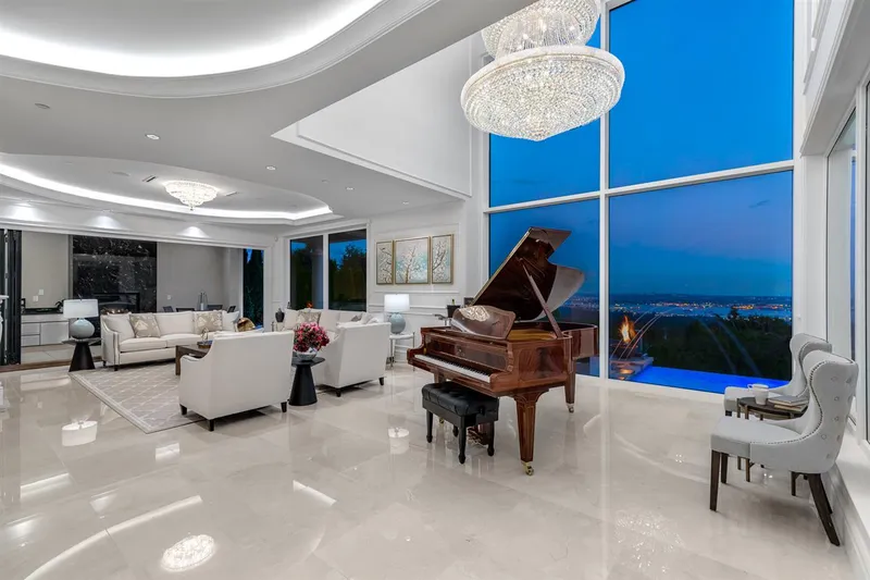 795 ANDOVER CRESCENT - photo 4 of 24