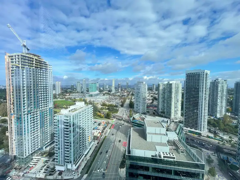 3304 13615 FRASER HIGHWAY - photo 4 of 35