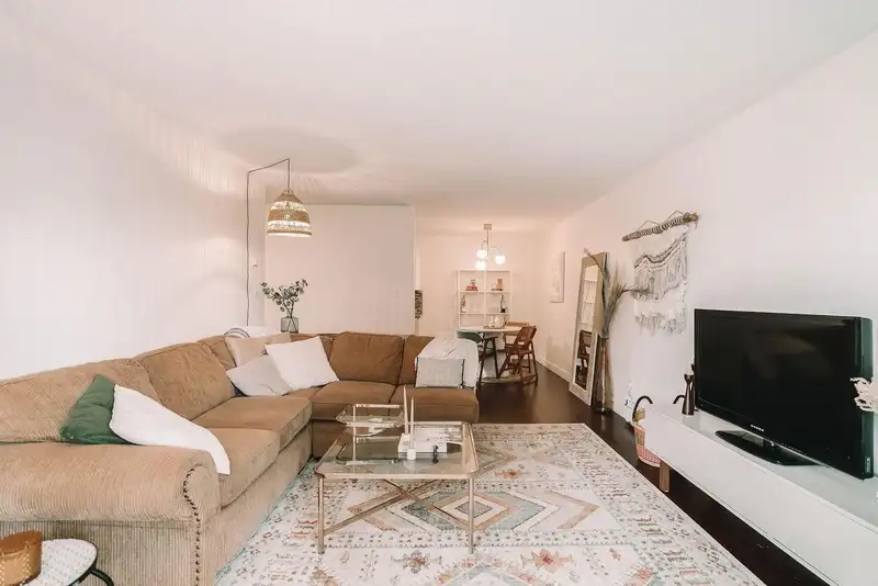 302 620 EIGHTH AVENUE - photo 4 of 21
