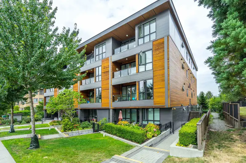 202 2267 PITT RIVER ROAD - photo 3 of 32