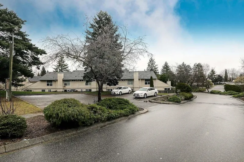 35 3030 TRETHEWEY STREET - photo 4 of 25