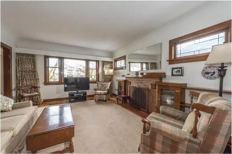 7935 HUDSON STREET - photo 2 of 14