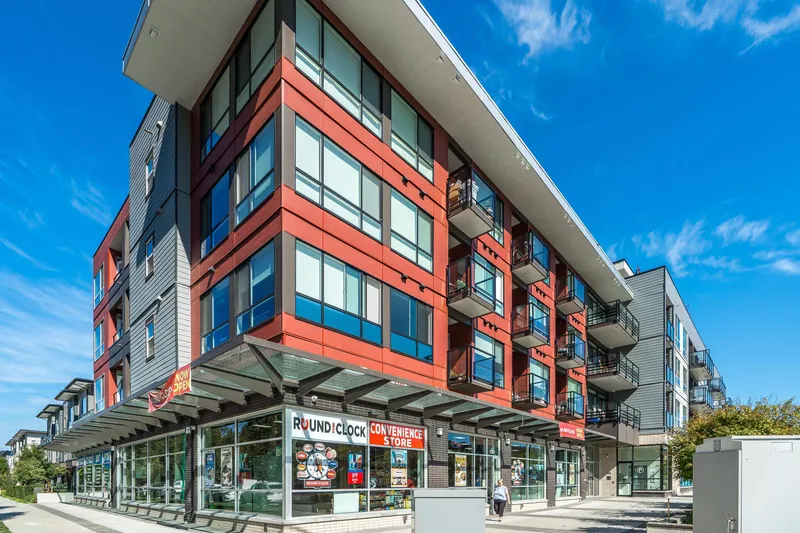 414 18811 72 AVENUE - photo 2 of 25