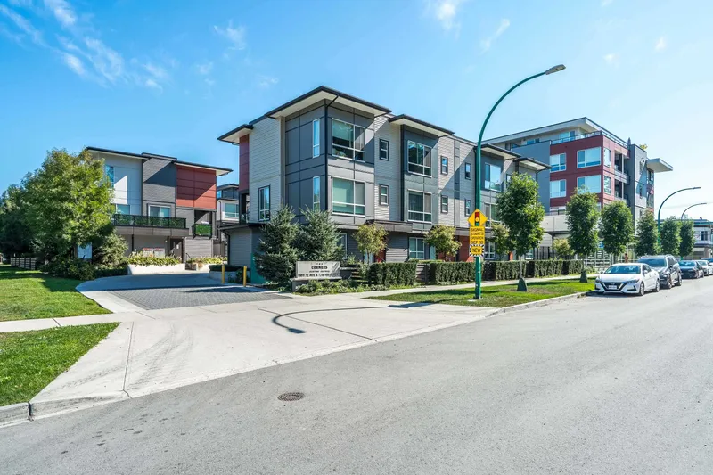 414 18811 72 AVENUE - photo 3 of 25