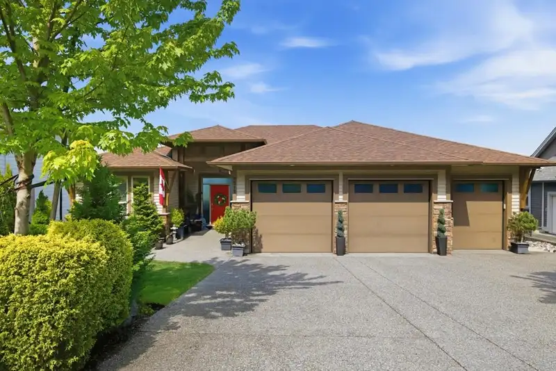 7315 MOUNT THURSTON DRIVE - photo 2 of 40