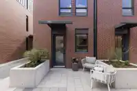 810 W 37TH AVENUE - thumbnail 4