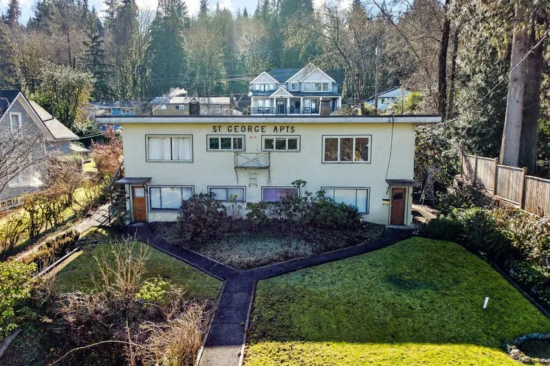 2217 ST GEORGE STREET - photo 1 of 25