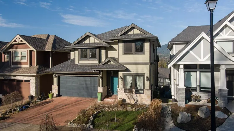 22731 136A AVENUE - photo 2 of 25