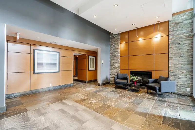 1106 660 NOOTKA WAY - photo 4 of 40