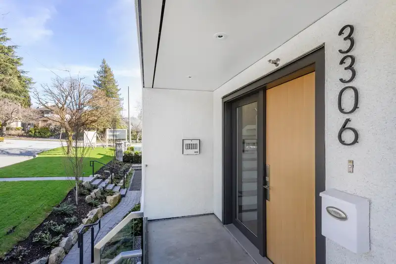 3306 MAYFAIR AVENUE - photo 2 of 29