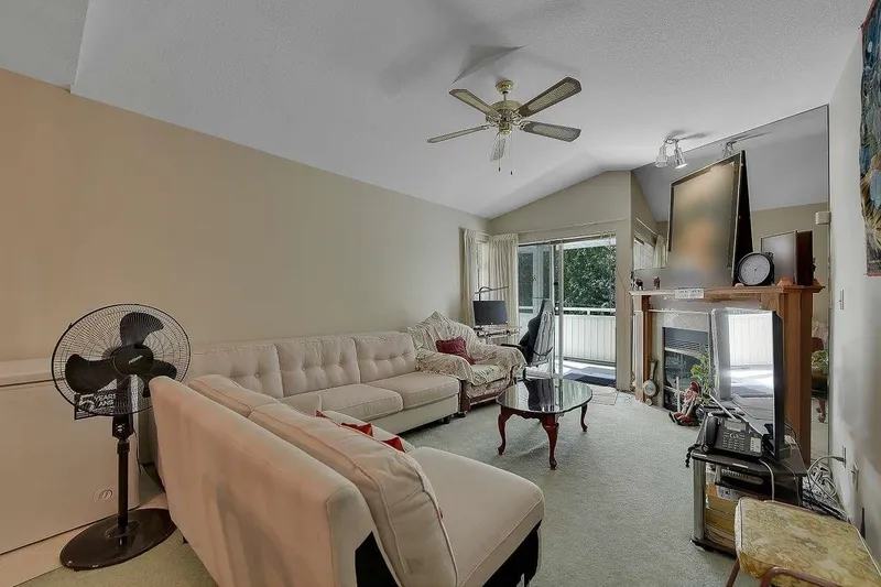 204 7156 121 STREET - photo 2 of 25