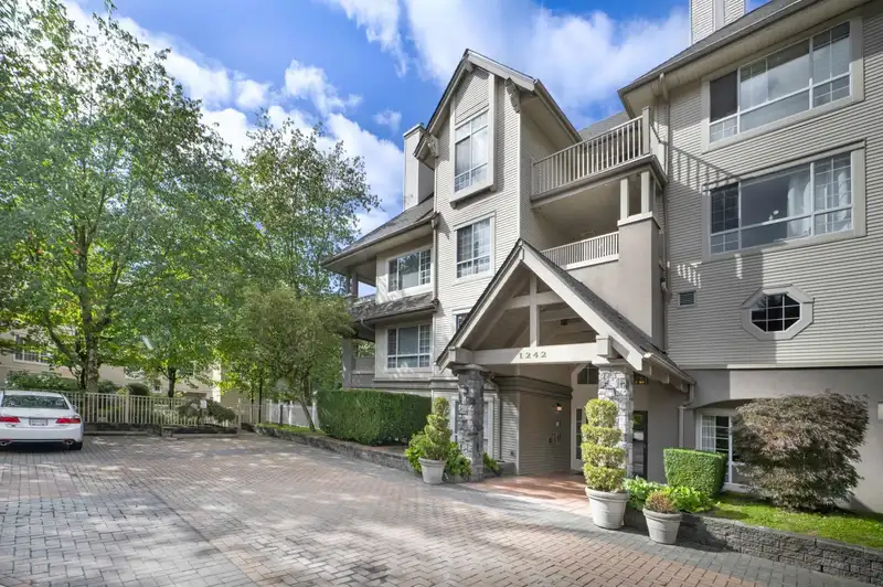 306 1242 TOWN CENTRE BOULEVARD - photo 2 of 27