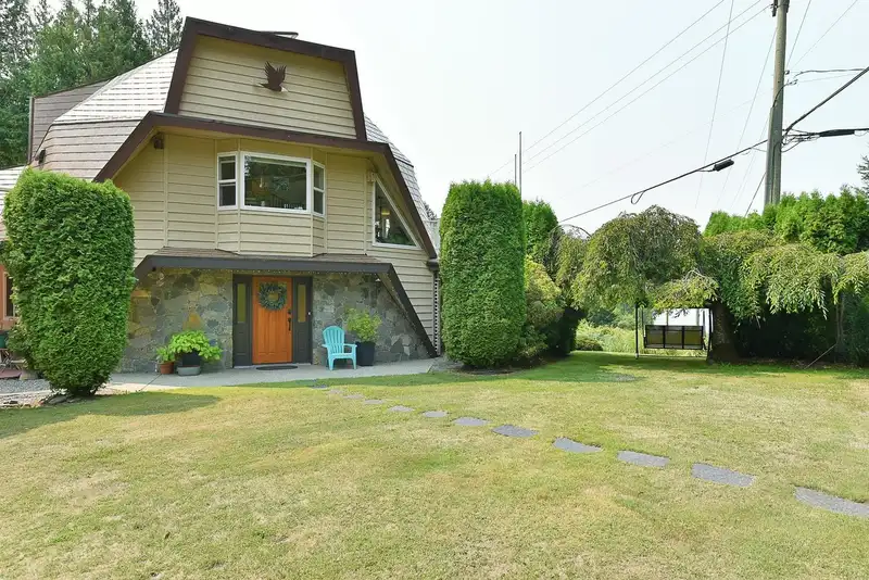 13031 NARROWS ROAD - photo 4 of 40
