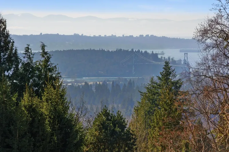 145 E KENSINGTON ROAD - photo 1 of 25