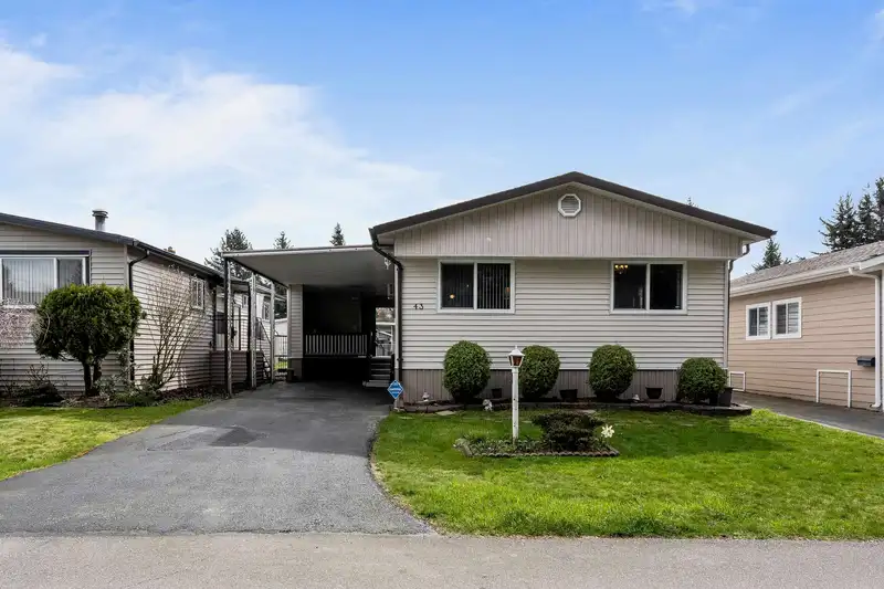 43 31313 LIVINGSTONE AVENUE - photo 2 of 28