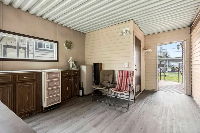 43 31313 LIVINGSTONE AVENUE - photo 3 of 28