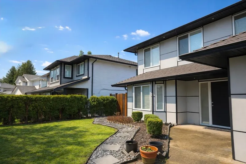 2904 CROSSLEY DRIVE - photo 2 of 25