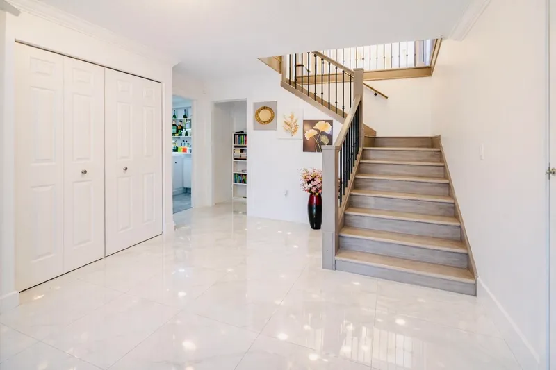 2904 CROSSLEY DRIVE - photo 3 of 25