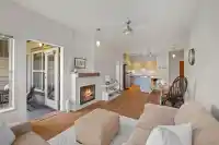 307 1468 ST. ANDREWS AVENUE - thumbnail 1