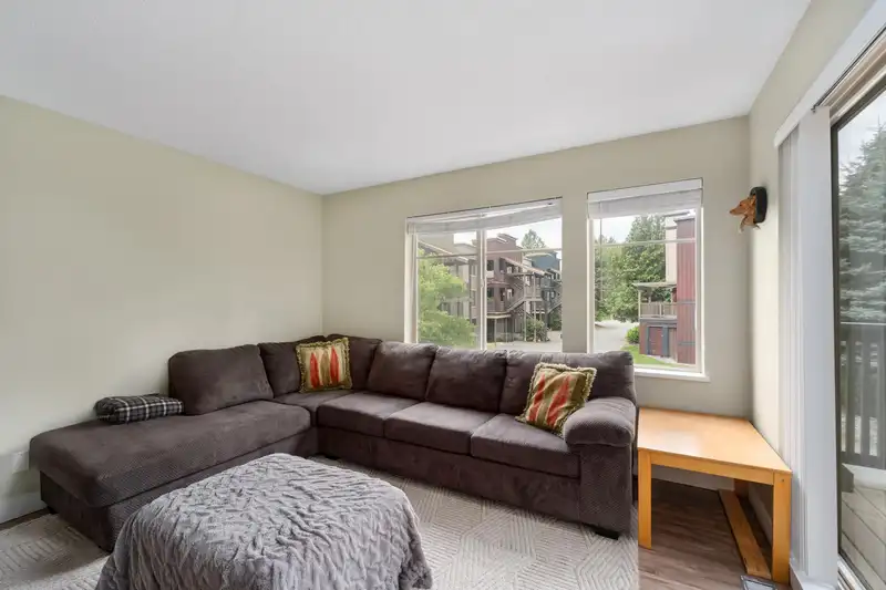 2 1449 VINE ROAD - photo 2 of 29