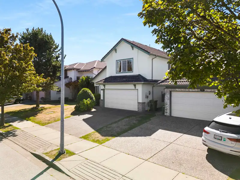 3380 JOHNSON AVENUE - photo 3 of 40