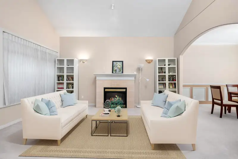 3380 JOHNSON AVENUE - photo 4 of 40