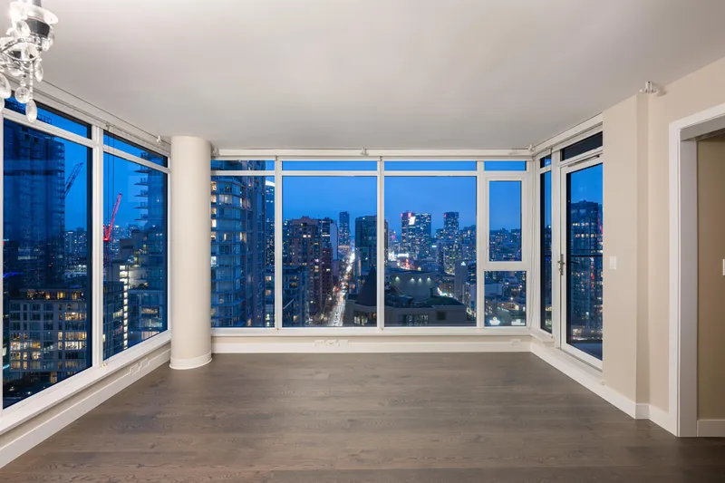 2701 1351 CONTINENTAL STREET - photo 2 of 25