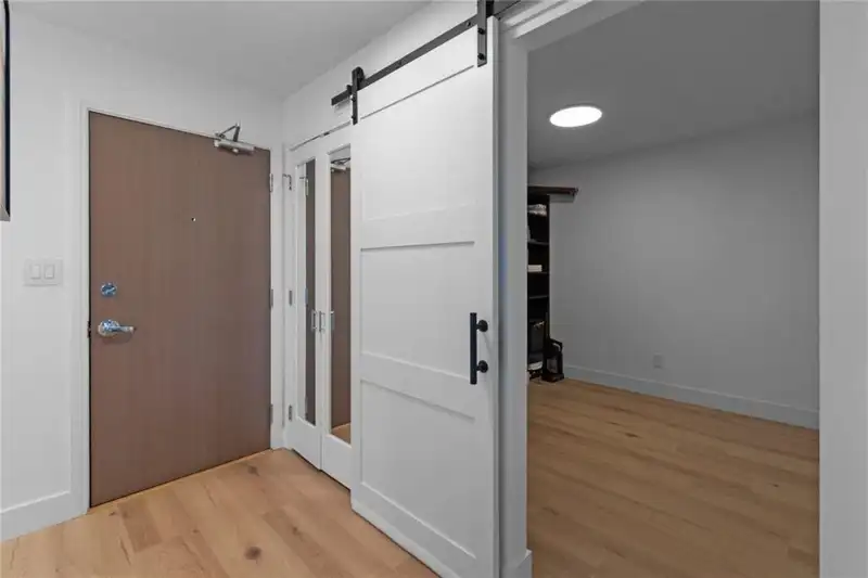 1102 4400 BUCHANAN STREET - photo 2 of 28