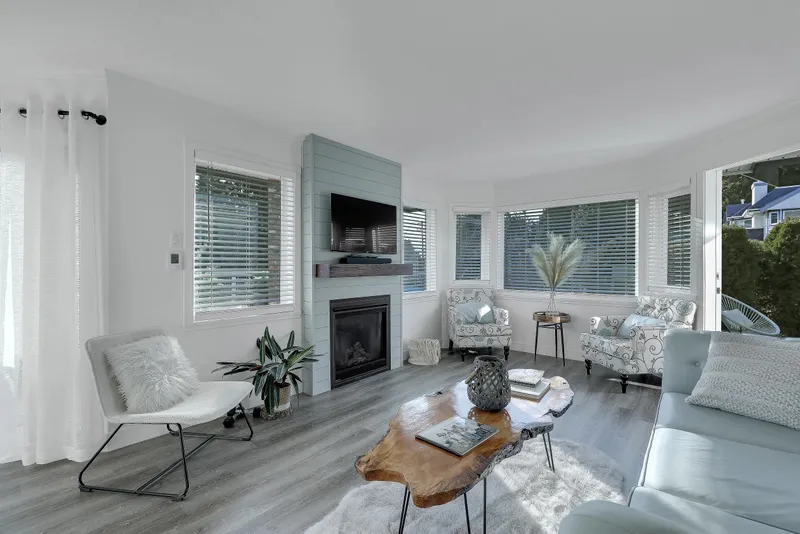 114 13965 16 AVENUE - photo 4 of 25