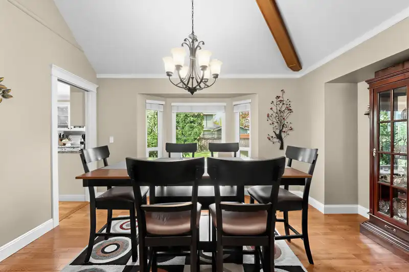 16279 79 AVENUE - photo 4 of 26