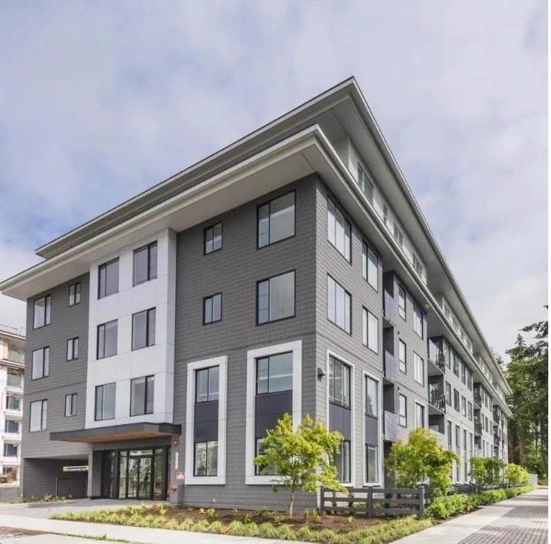 508 15835 85 AVENUE - photo 2 of 25