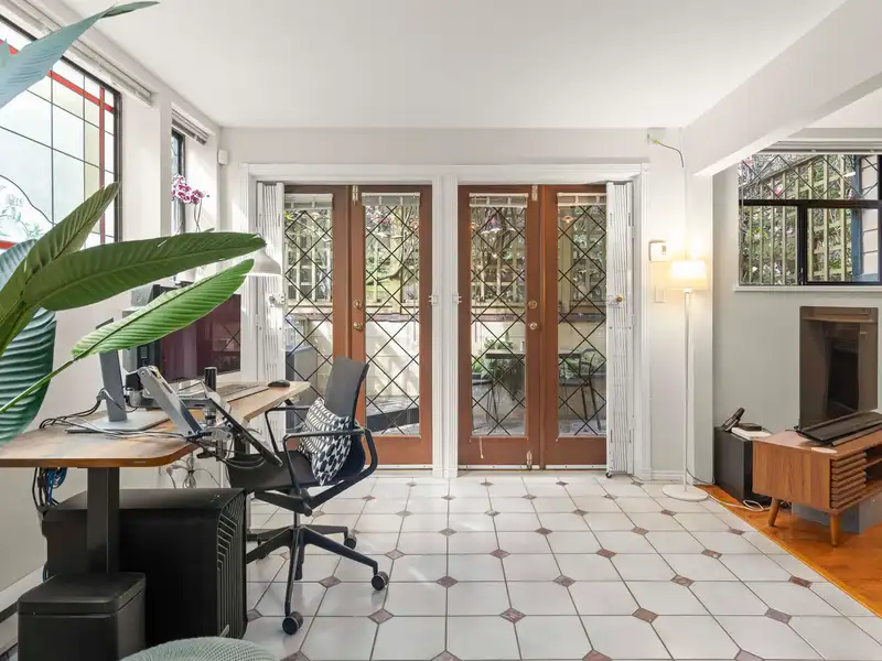 232 W 14TH AVENUE - photo 4 of 40