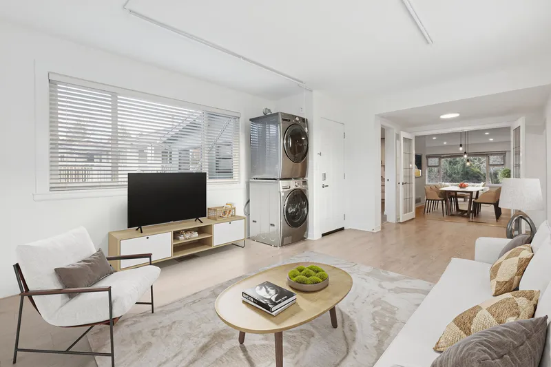 7477 VIVIAN DRIVE - photo 3 of 20