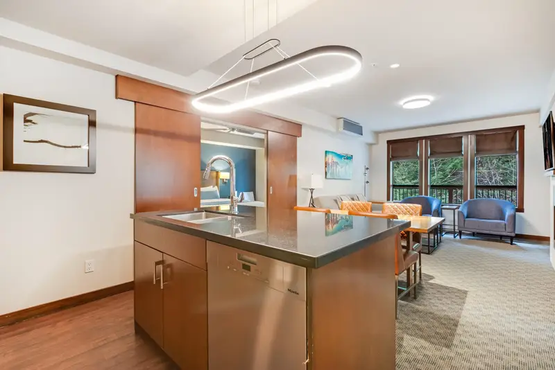 301B 2020 LONDON LANE - photo 2 of 25