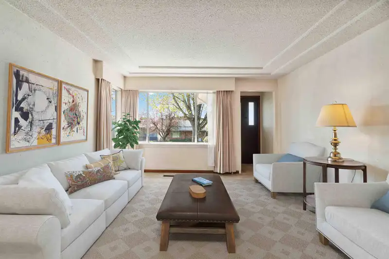 6328 COMMERCIAL STREET - photo 2 of 28