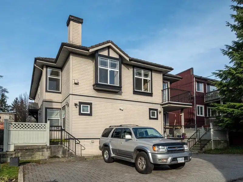 2484-2490 W 4TH AVENUE - photo 1 of 2